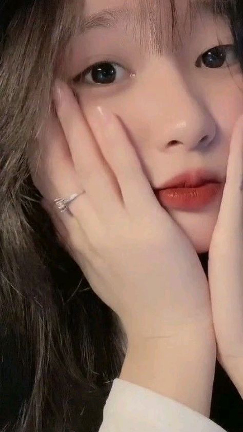 小小姑娘電影播放免費視頻